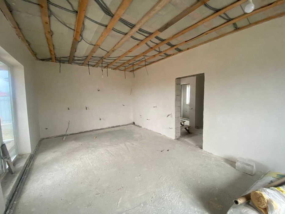 Ваш ідеальний дім біля озера: двоповерховий будинок 122 м² на 6 сотках