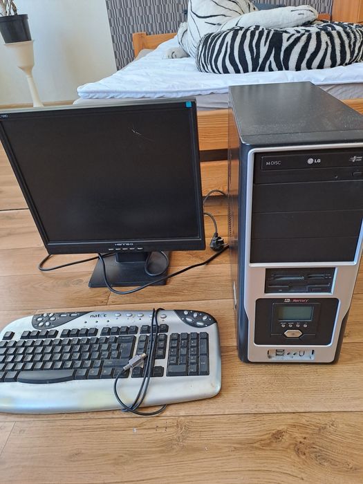 Komputer stacjonarny