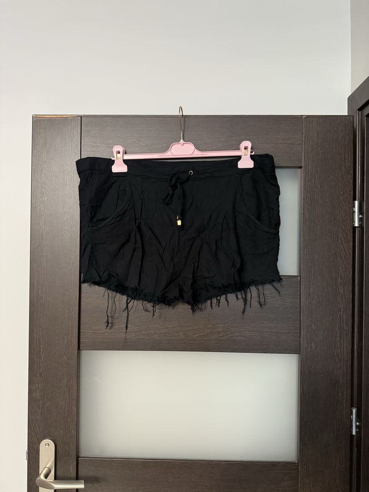 Spodenki damskie czarne H&M rozmiar 44