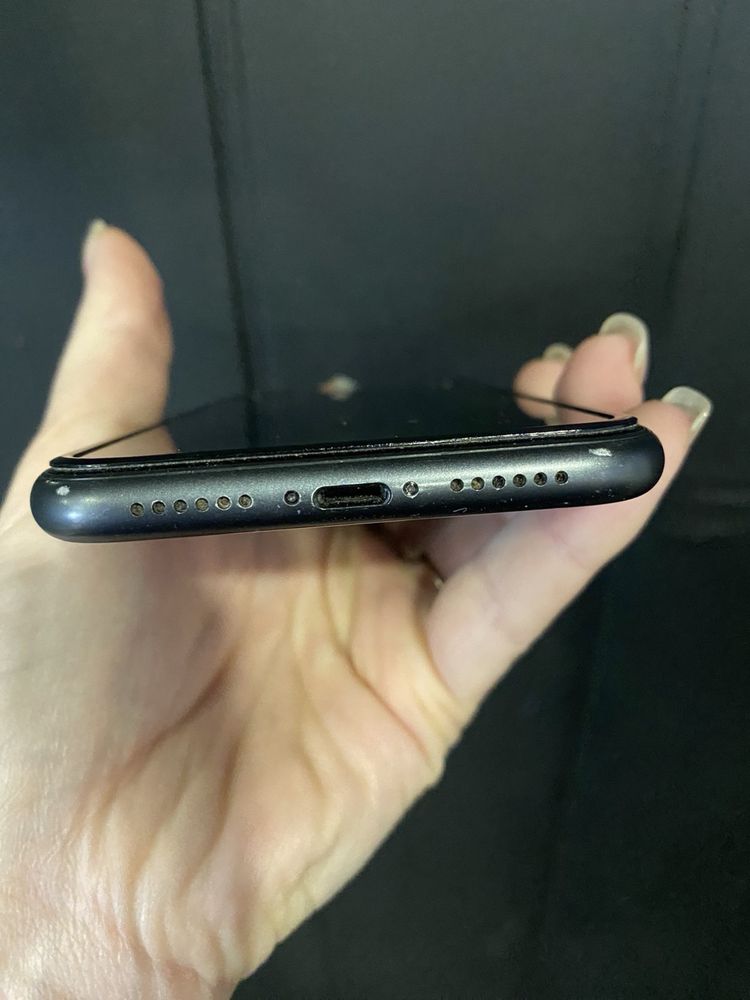 Продам 11 iphone