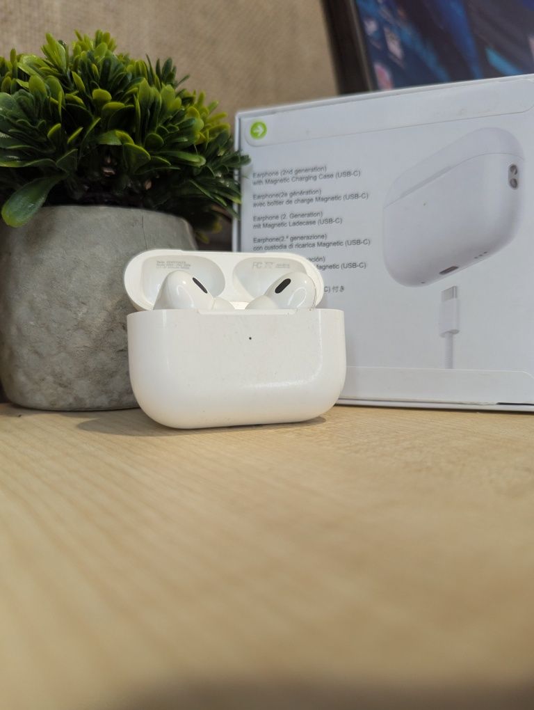 AirPods Pro 2 — бездротові навушники з шумоподавленням