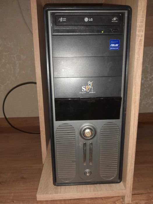 Настольный компьютер б/у