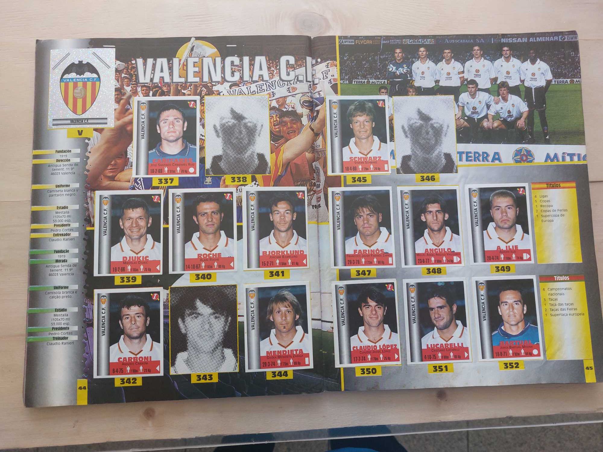 Caderneta antiga equipos de europa 1999