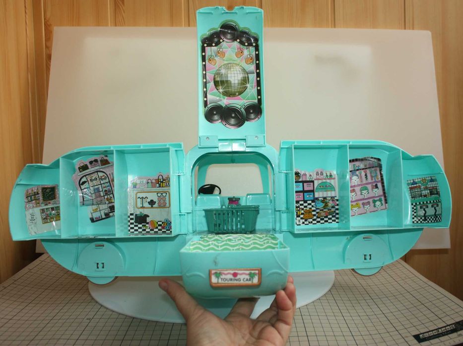 Дом на колесах LOL  Surprise Clamper Кемпер