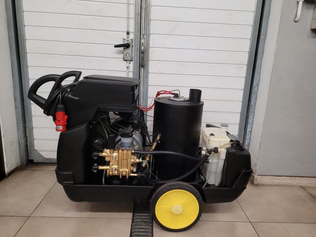 Myjka Ciśnieniowa Karcher HDS 650-4M * Gorąca Woda * DUŻY WYBÓR * 400V