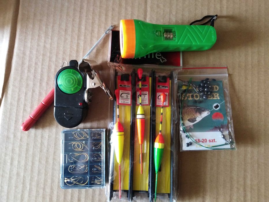 Wędka z kołowrotkiem i akcesoria wszystko NOWE