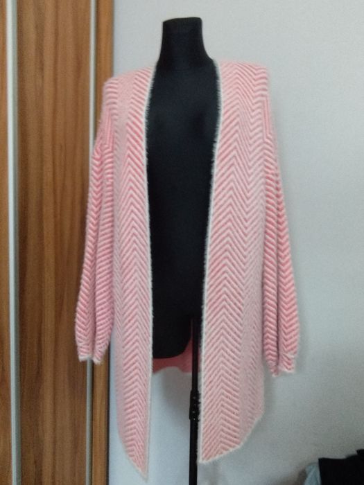 Sprzedam włochaty kardigan