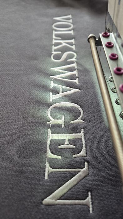 Машинна вишивка на замовлення – логотипи, шеврони, імена