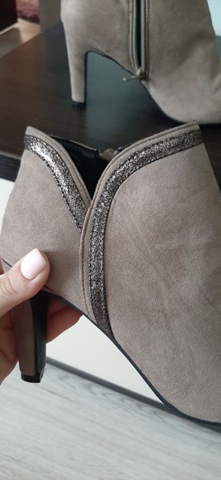 Продам весна- осінь ботінки,черевики