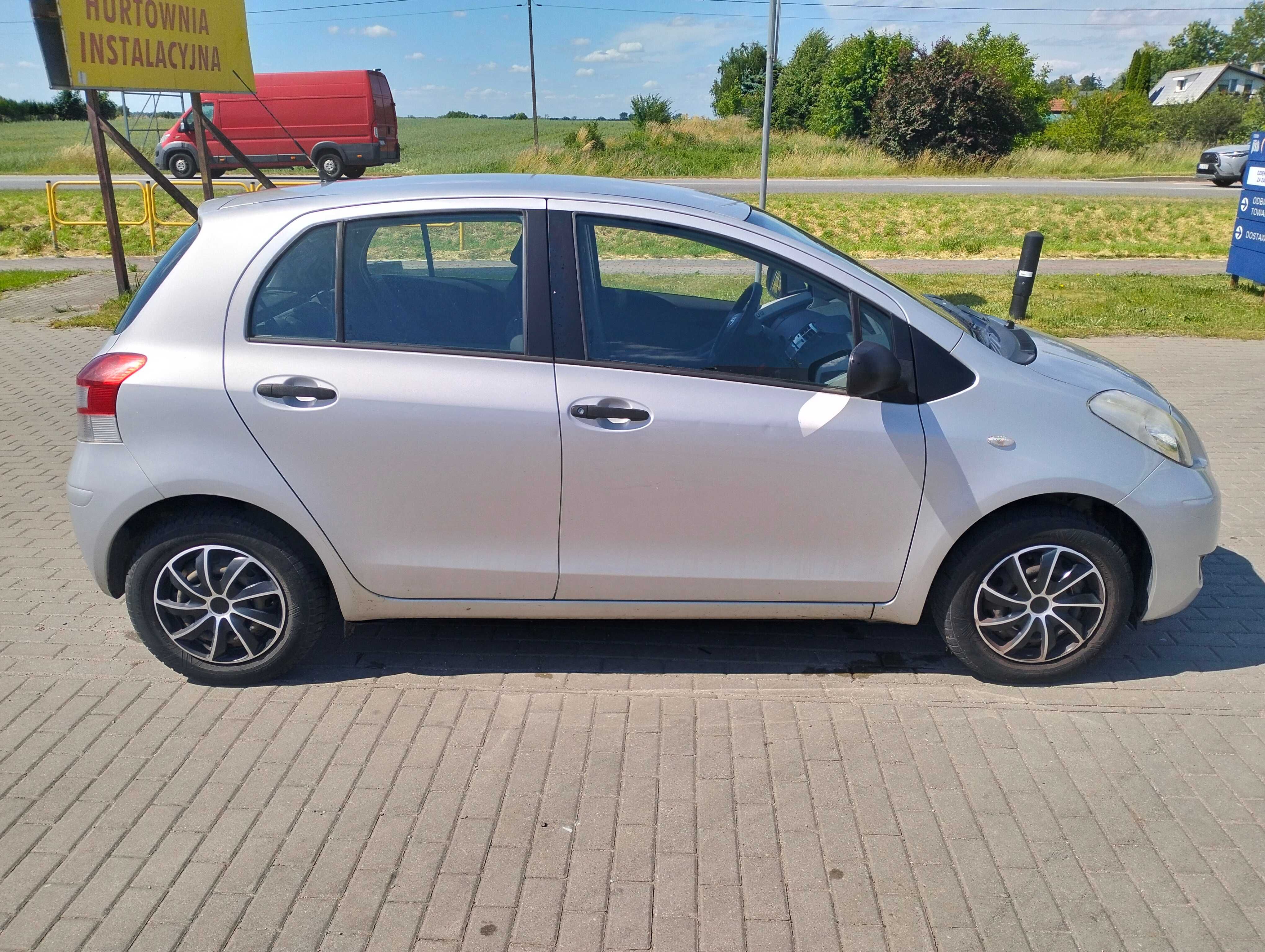 Toyota Yaris gaz 2012 r 5 drzwi