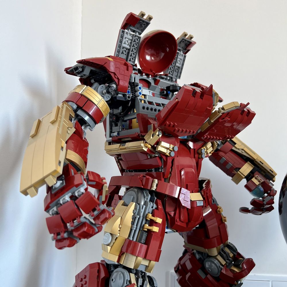 LEGO Super Heroes The Infinity Saga HULKBUSTER Iron Man 76210