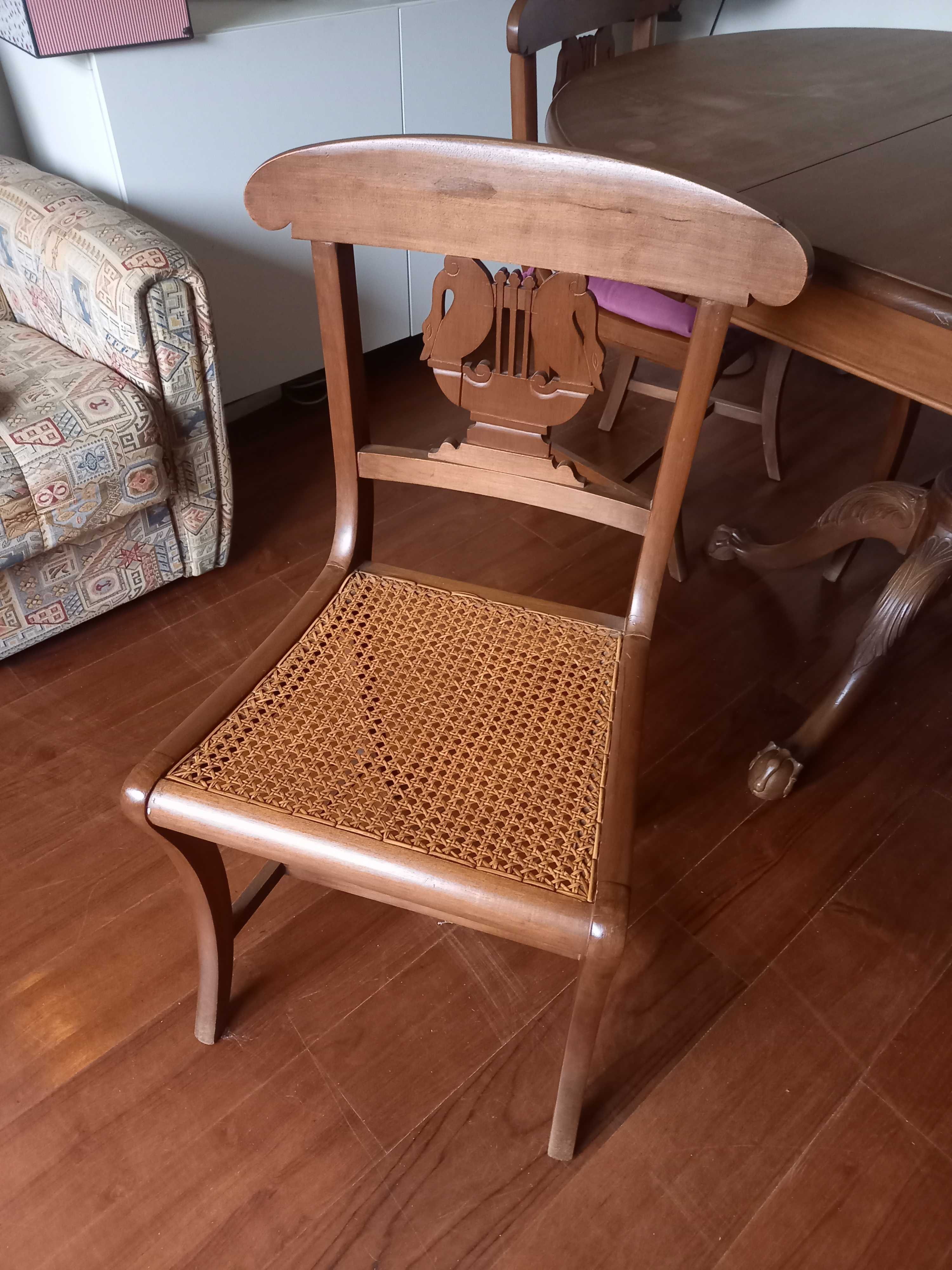 Conjunto de mesa e 4 cadeiras em madeira maciça e palhinha - vintage