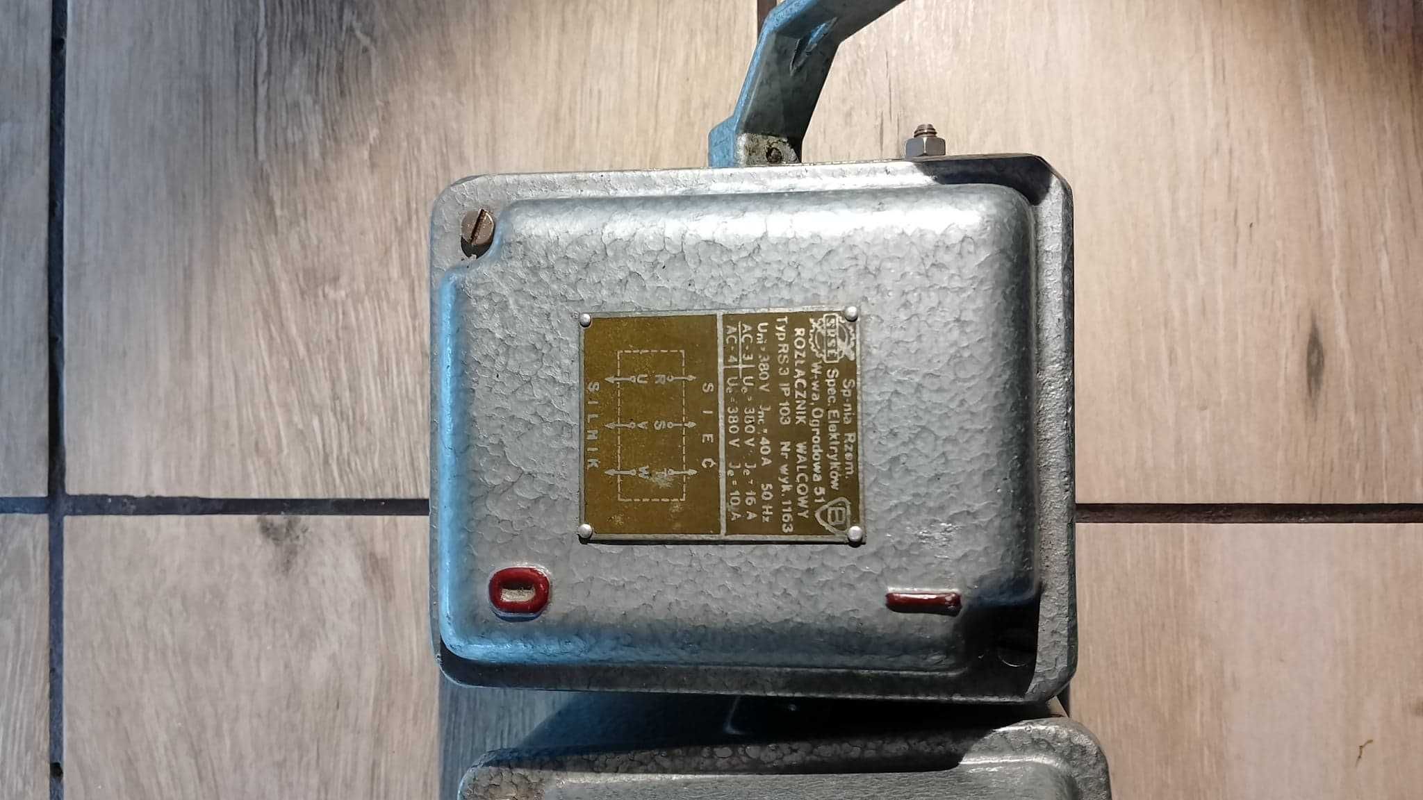 NOWY Rozłącznik 380 V 40 A typ RS8