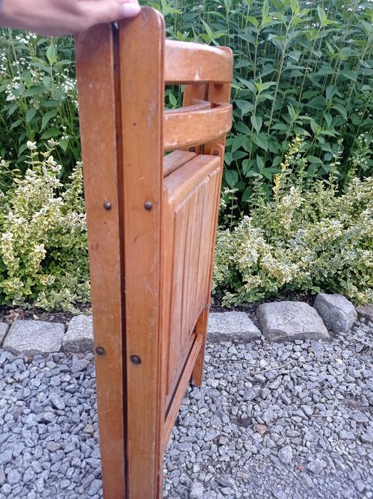 Krzesła składane drewniane PRL