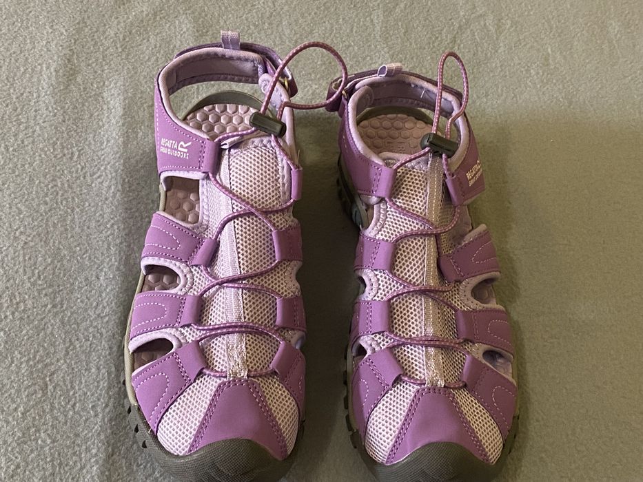 Сандали Regatta , новые, практичные.