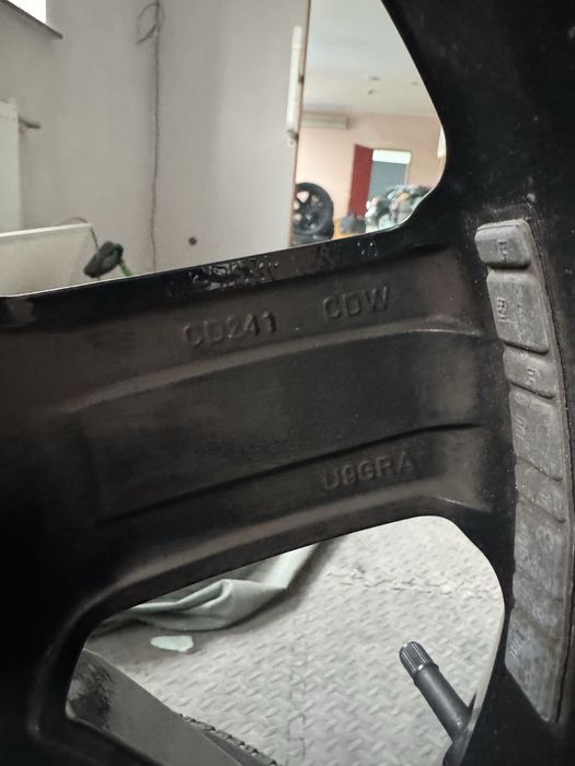 Диски с резиной LAND ROVER R19