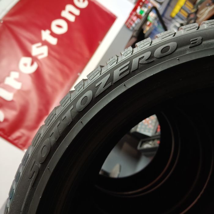 225/45/19 XL Sprzedam komplet opon zimowych Pirelli