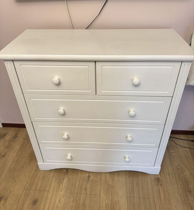 meble do pokoju/sypialni