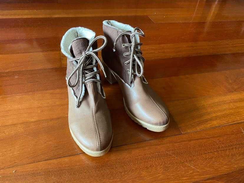 Botas Mulher Novas 39