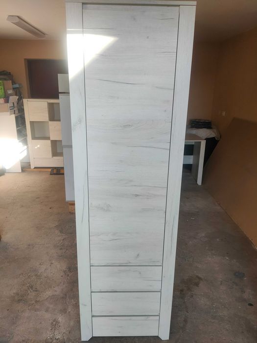 Zestaw mebli do pokoju dziecięcego