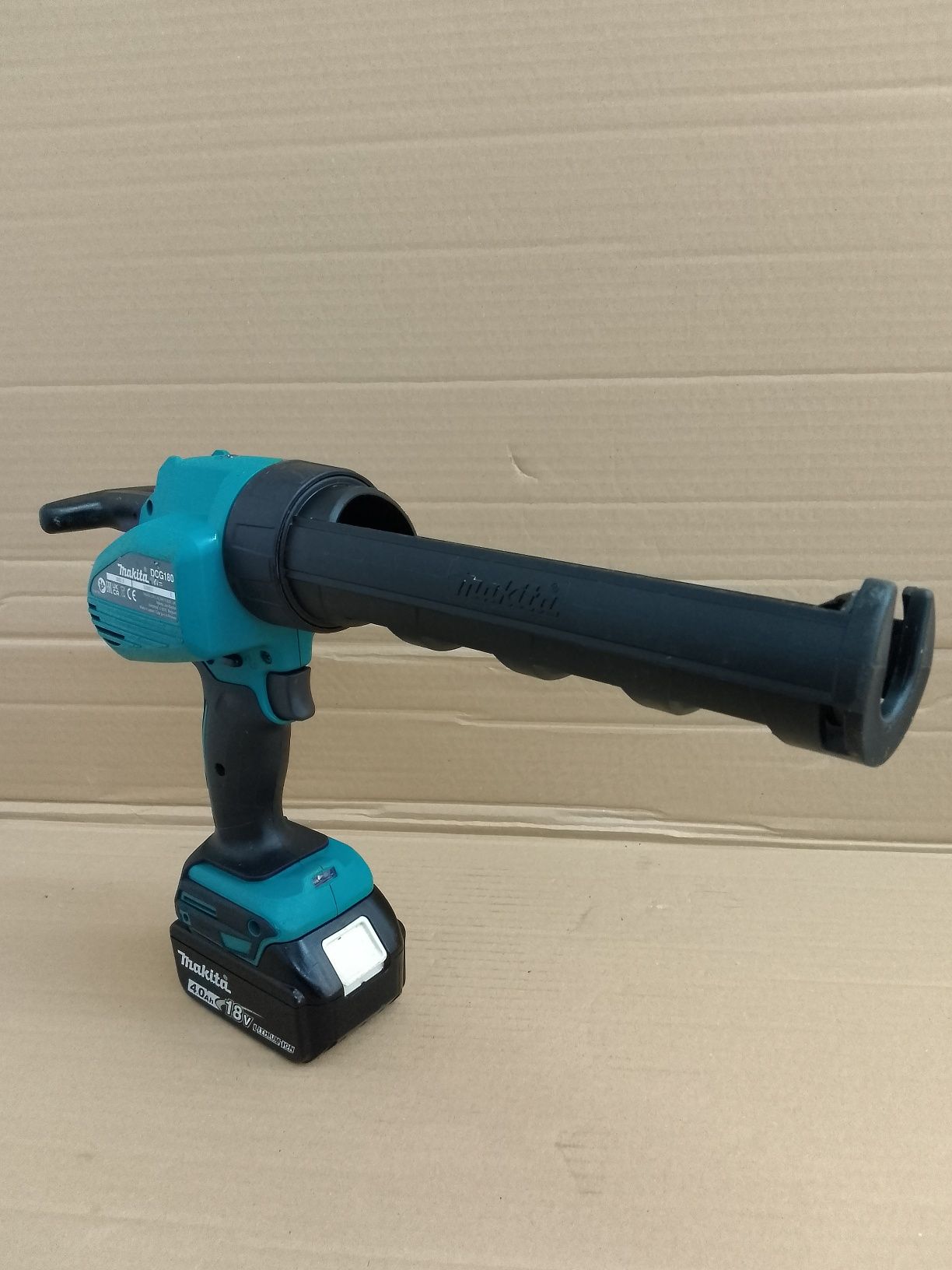 Makita DCG180 Silikoniarka Wyciskacz Akumula Silikon Klej 4.0Ah 2022.9