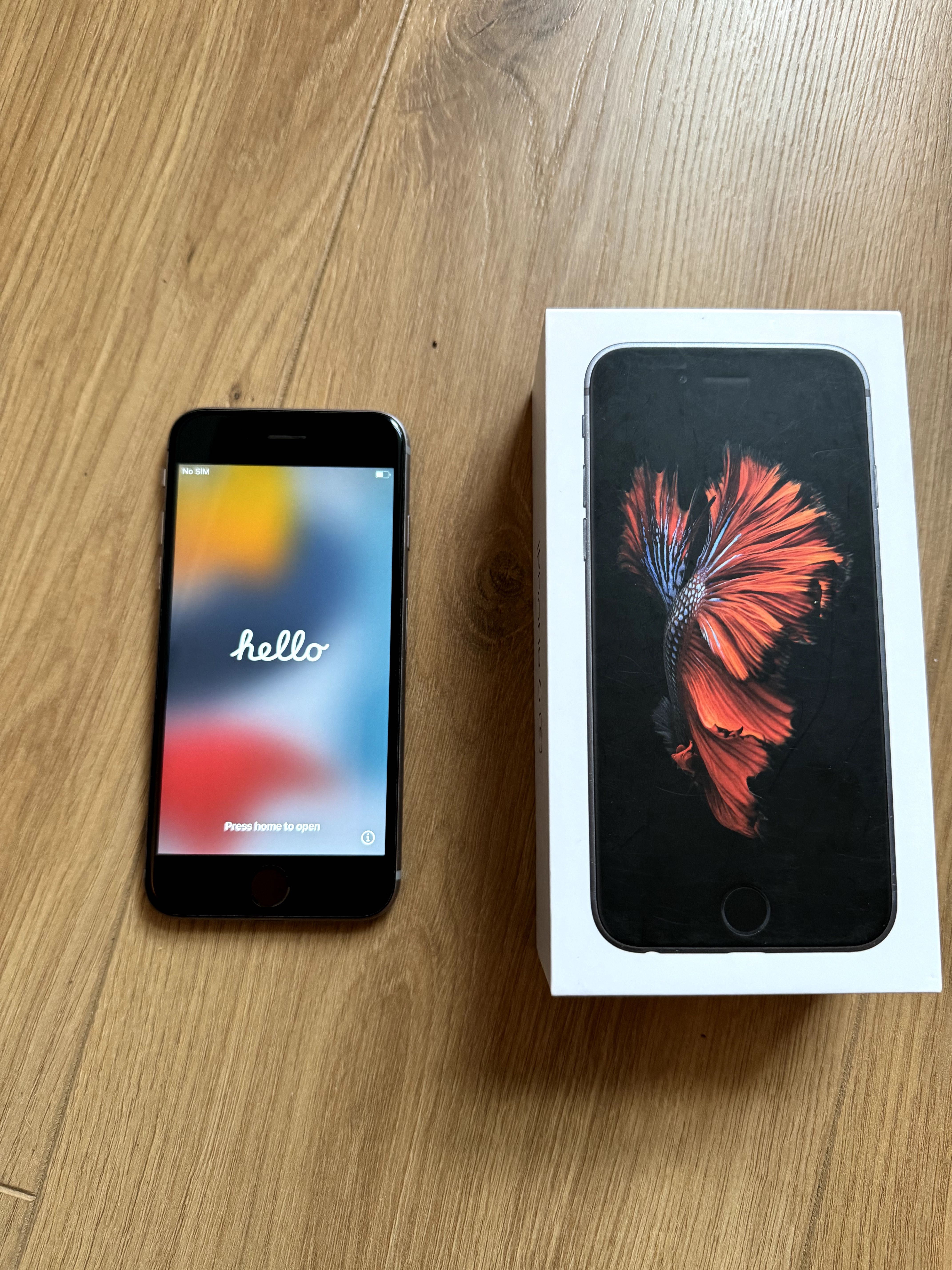 iPhone 6s, Space Gray, 32 GB