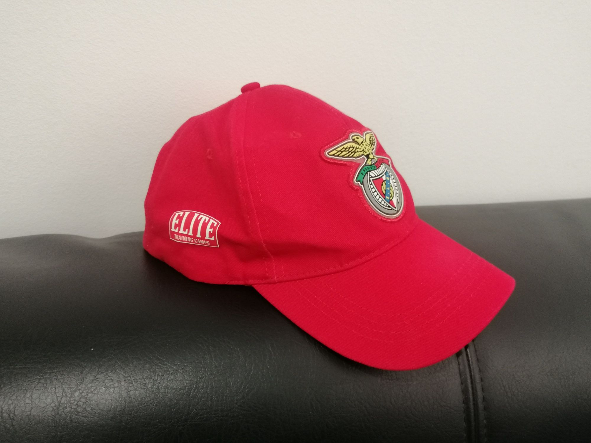 Boné do Sport Lisboa e Benfica