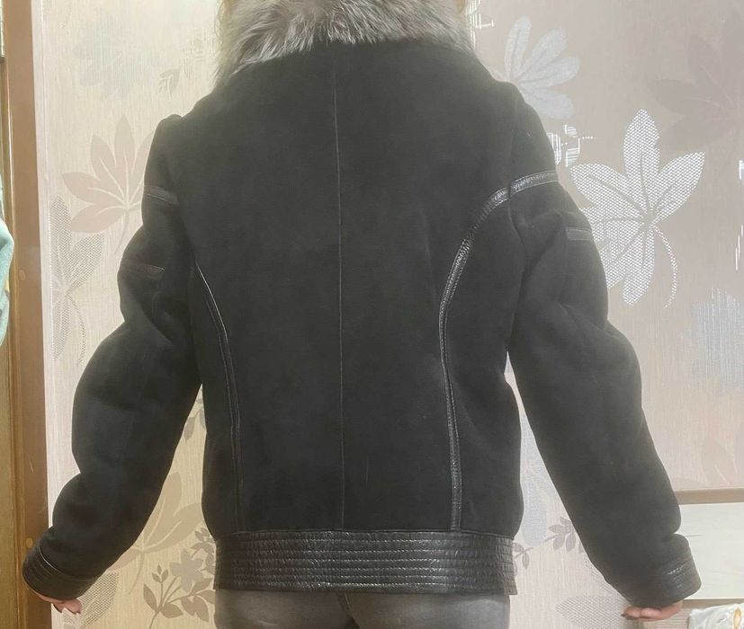 Продам куртку із замші