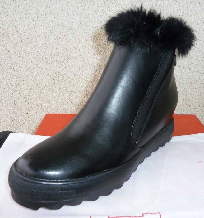 Botas novas Laura Biagiotti 38