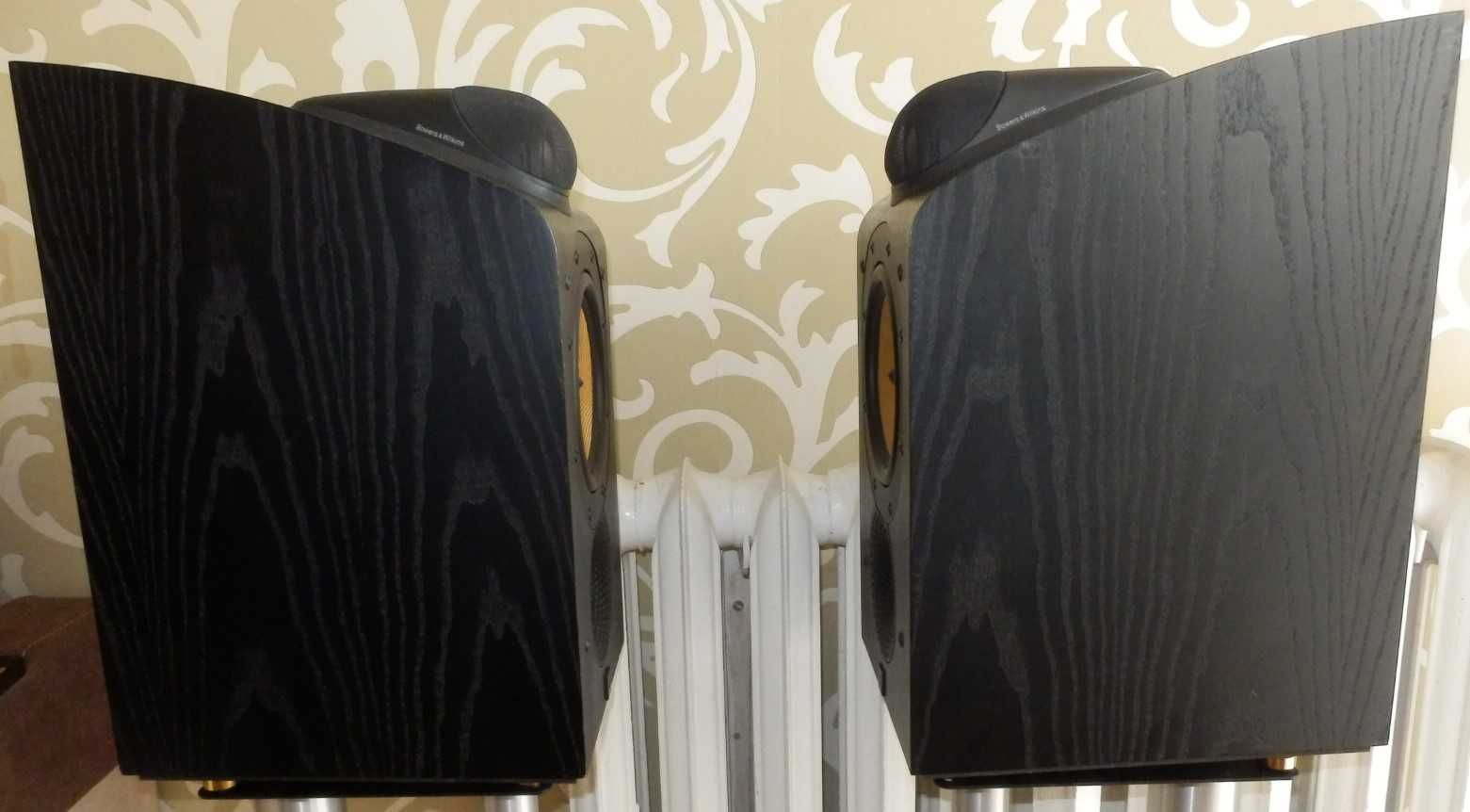 B&W 705 Bowers & Wilkins