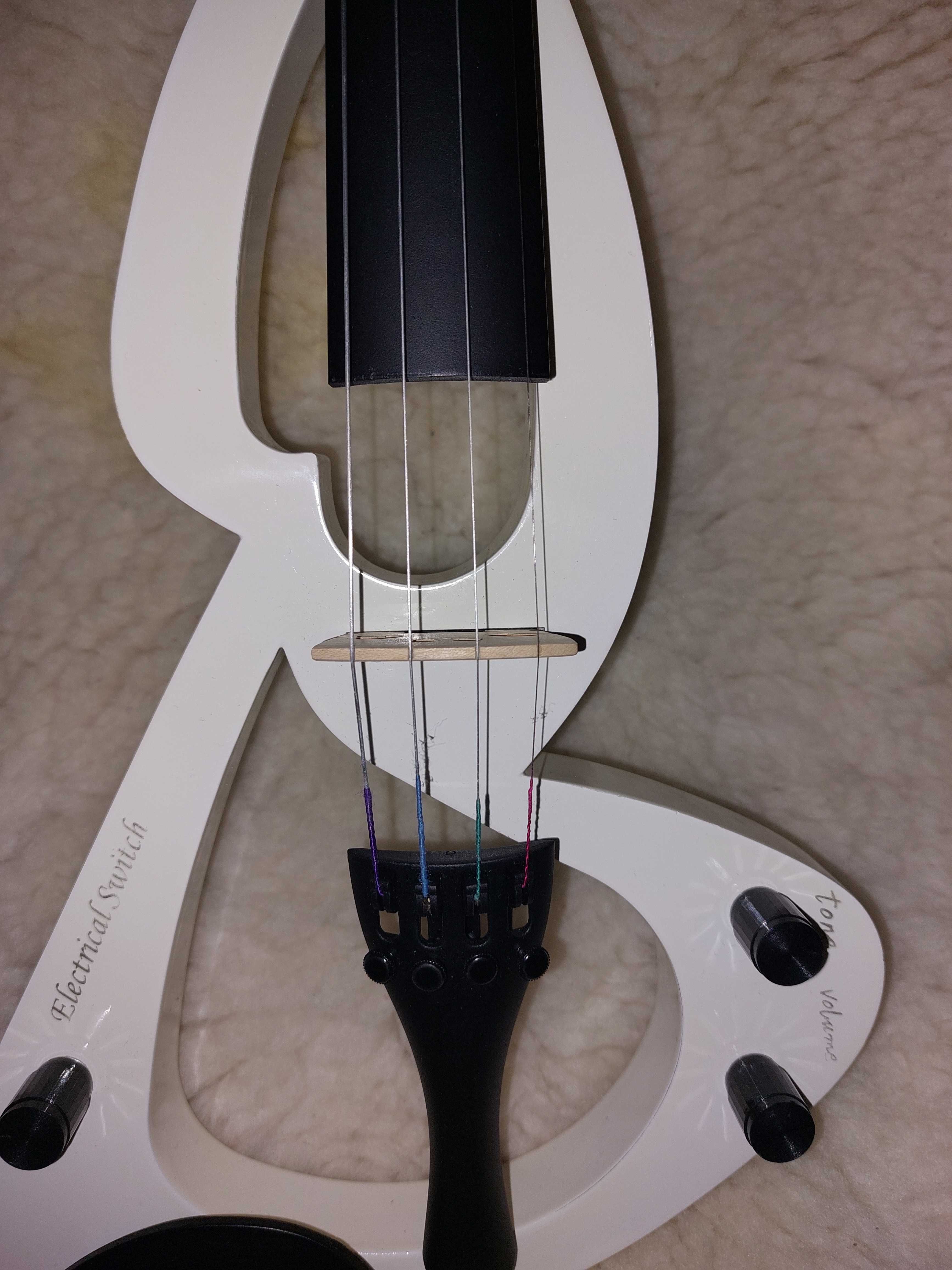 Продам електрическую скрипку 4/4 Wittner