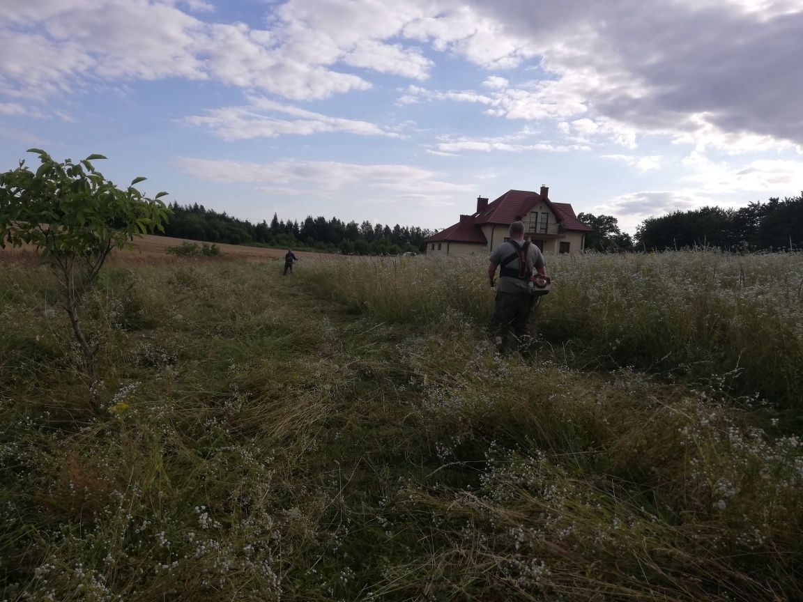 Koszenie traw trawników rowów i innych nieużytków. Jarosław i okolice.