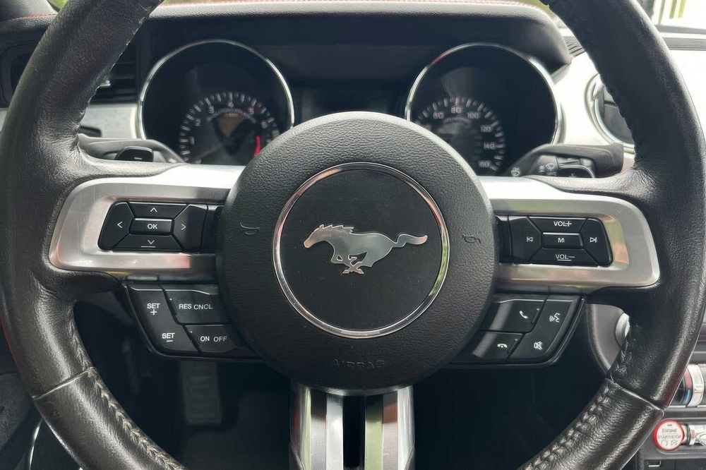 Ford Mustang GT Premium Coupe      2015