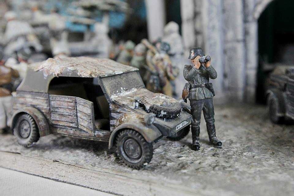 Makieta przedstawia przyjazd  Sepp Dietricha  do Swiedrowska.