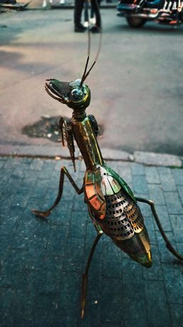 Скульптура із металу стимпанк Богомол комаха арт-нуво модерн гаражне м