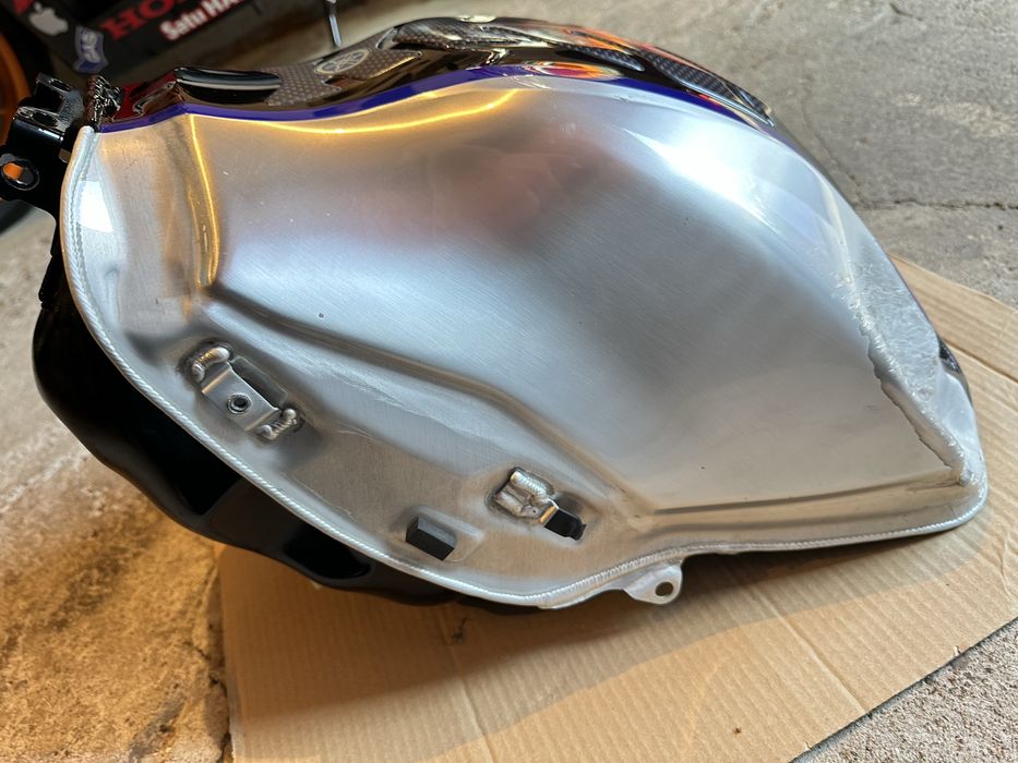 Бак Yamaha R1M RN32