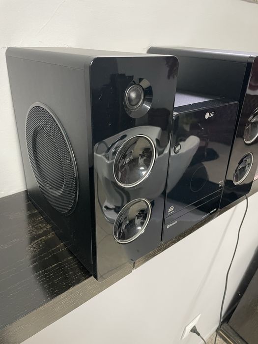 Vendo rádio quase novo