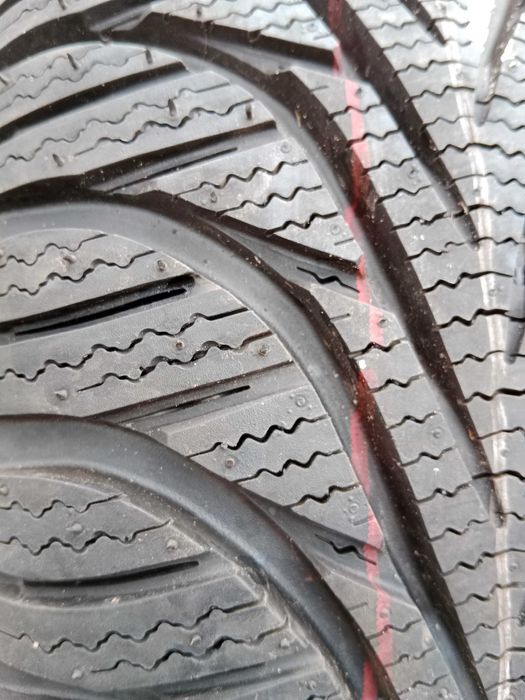 Opona używana zimowa 195/65R15 Goodyear Ultra Grip 6 1szt.