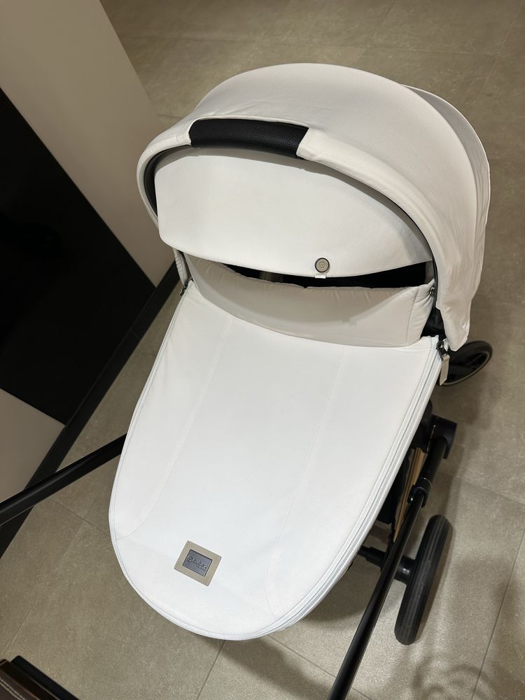 Продам люльку Cybex Priam 4.0 off white