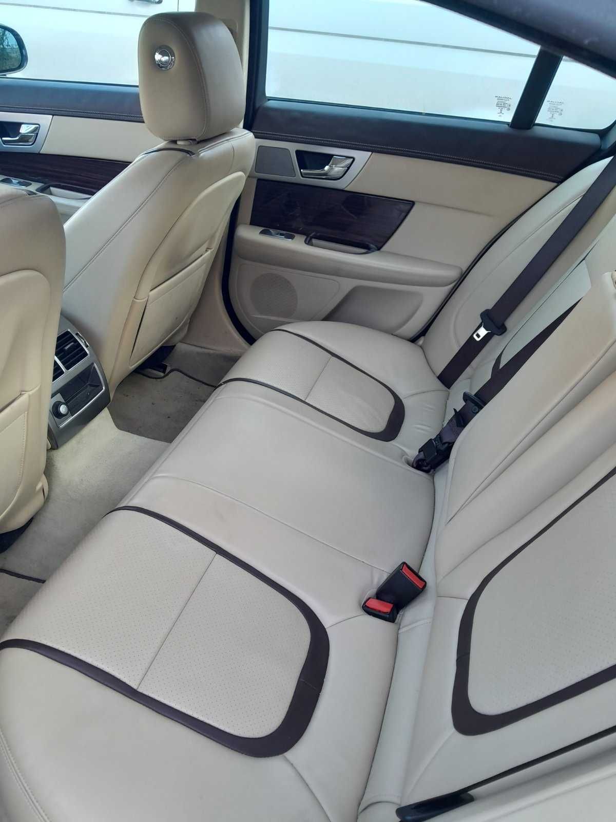 Продам Jaguar XF 2013 года