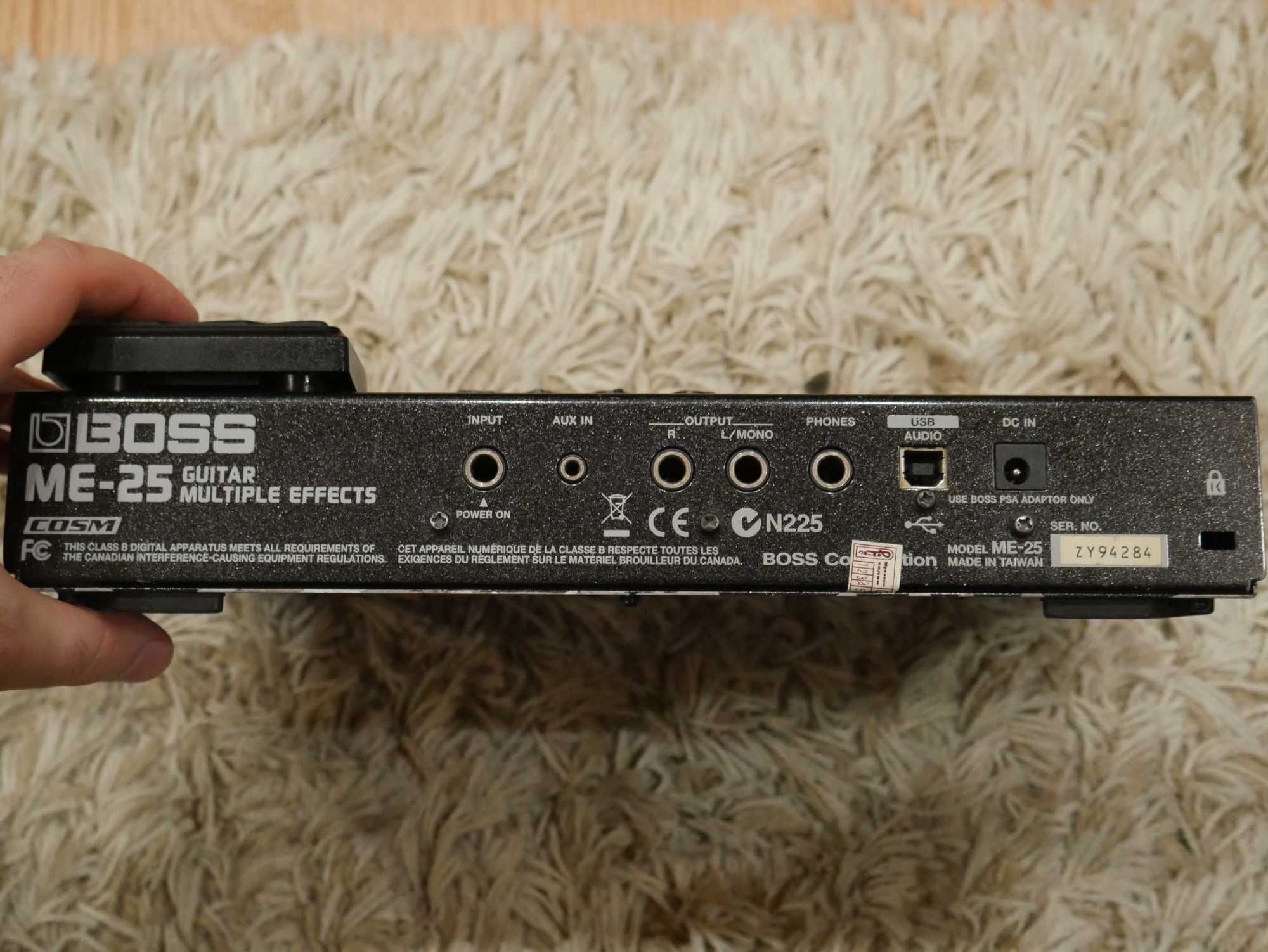 Гітарний процесор Boss ME-25