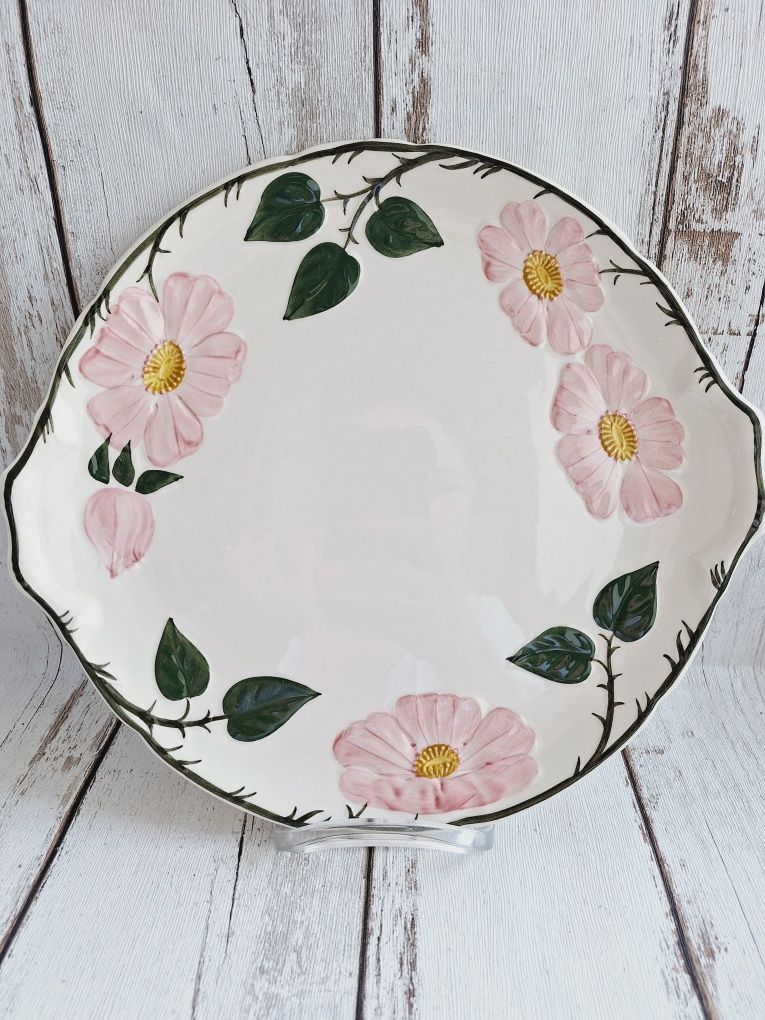 Patera Villeroy&Boch Wild Rose, zdobiona dziką różą, prezentuje się wy