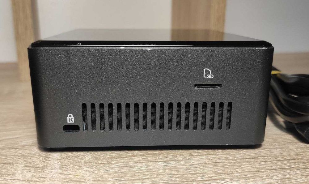 Core i3-7100 + 8gb ddr4 + 128gb nvme ssd => міні-ПК в зборі Intel NUC
