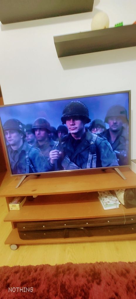 SMART TV Hisense 4K 49' + Móvel