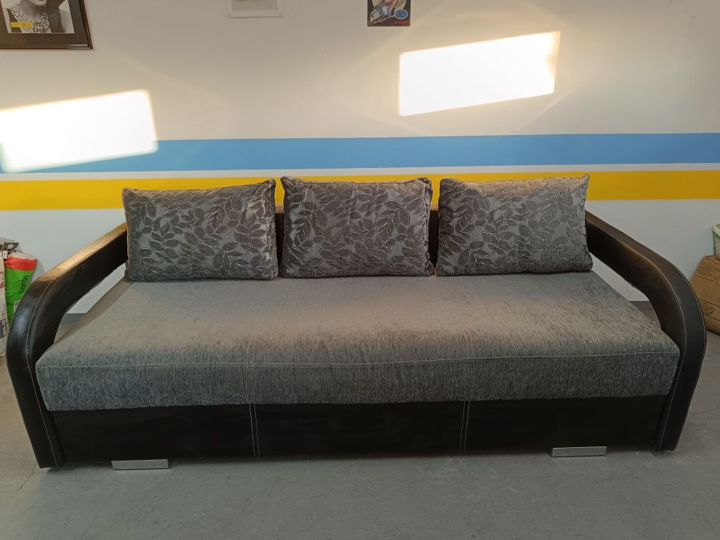 Sofa, łóżko, kanapa z funkcją spania