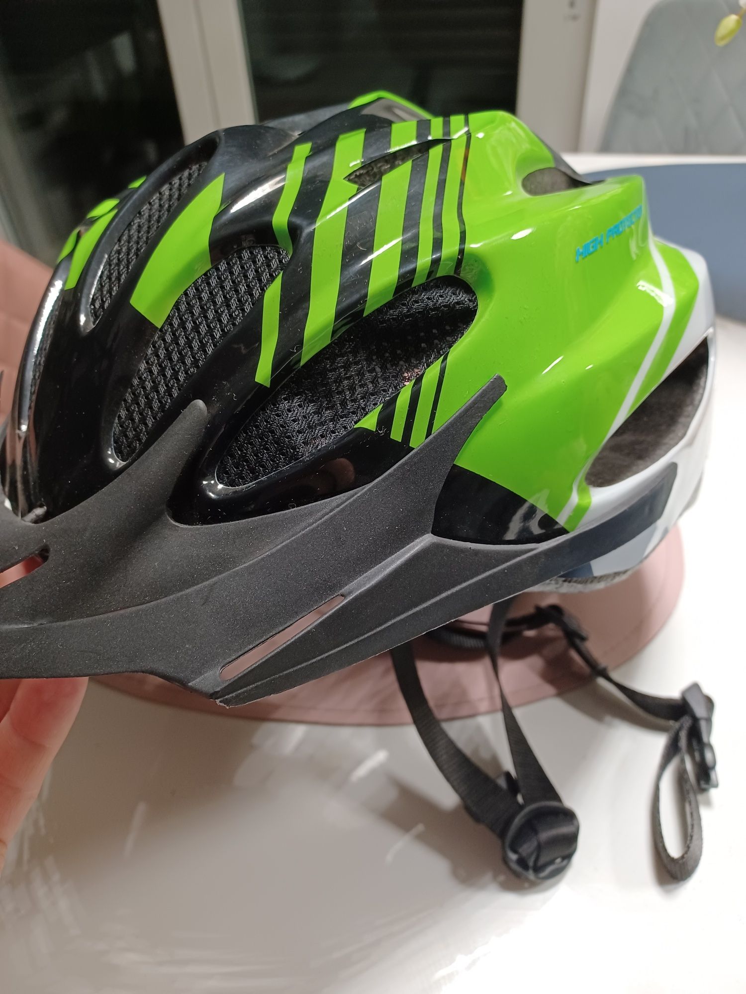 Kask Axer Bike roz. L nówka