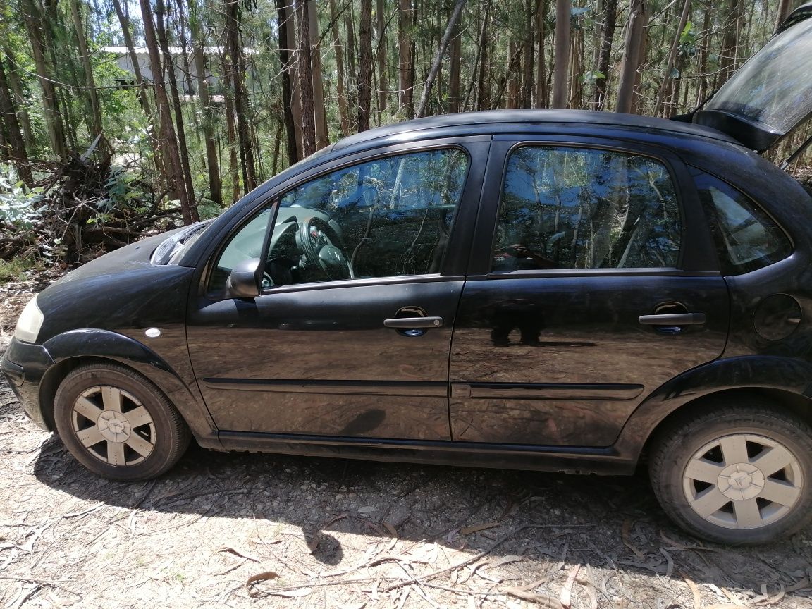 Citroën C3 1.1 SX ano 2003, Veículo em bom estado de conservação!!