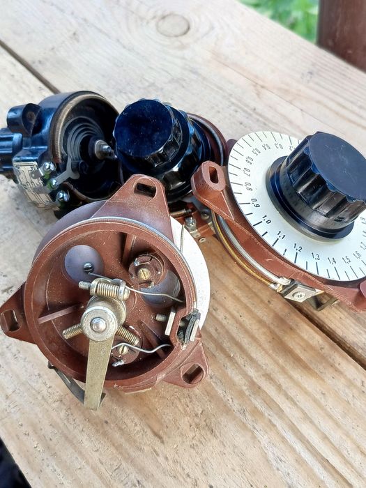 Новые резисторы ,конденсаторы К53-1 -К53-1А крупные