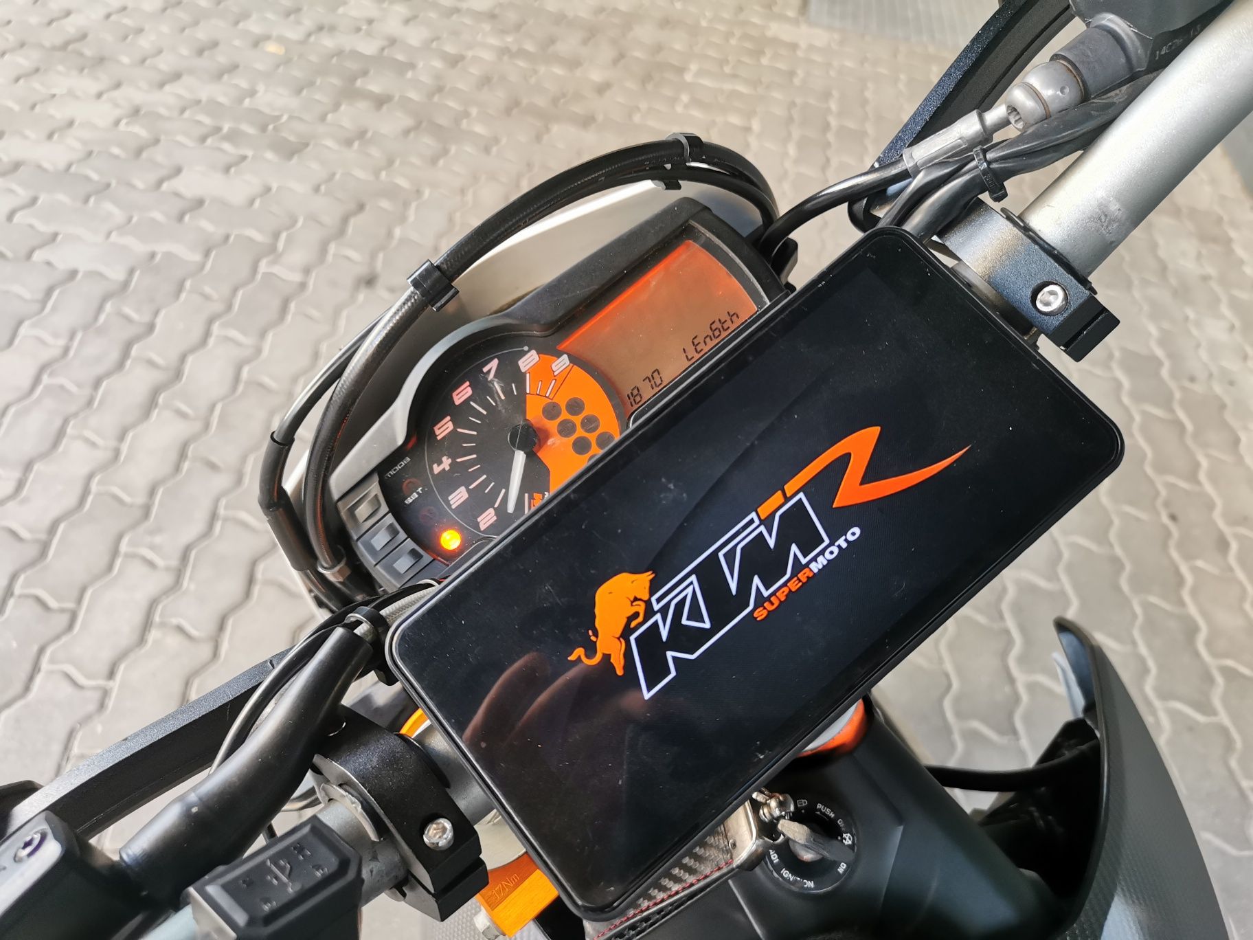 KTM SMCR 690 abs r. 2014