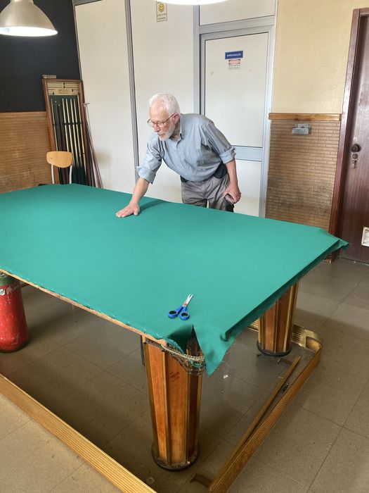 Montagem e reparação de mesas de Snooker